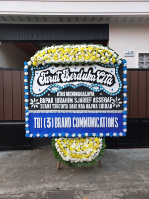 Papan Bunga Duka di Padang Hulu